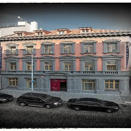 Hotel Ea Embassy 4*