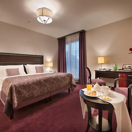Ea Embassy 4* Prague