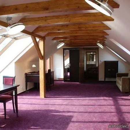 Ea Embassy Hotel Prague