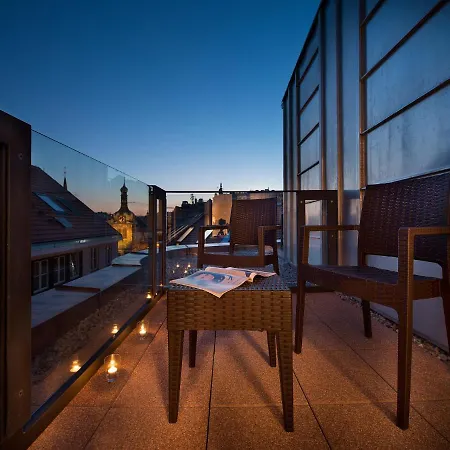 Ea Embassy Hotell 4*