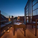 Ea Embassy 4*